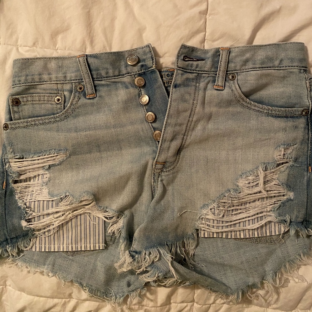 american eagle shorts